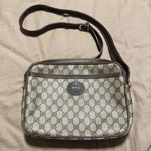 Gucci bag great condition some wear
